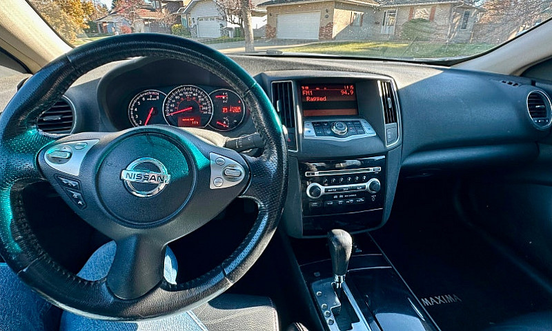 Nissan Maxima 2009, ...