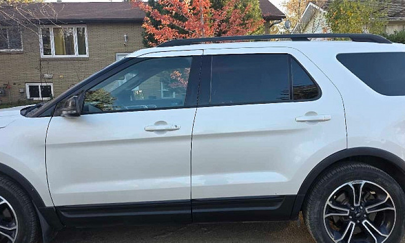 Ford Explorer Sport...