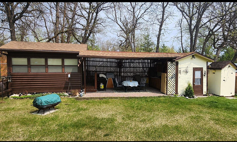 Home/Cottage For Sal...