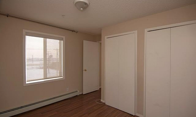 1 Bedroom + Den All ...