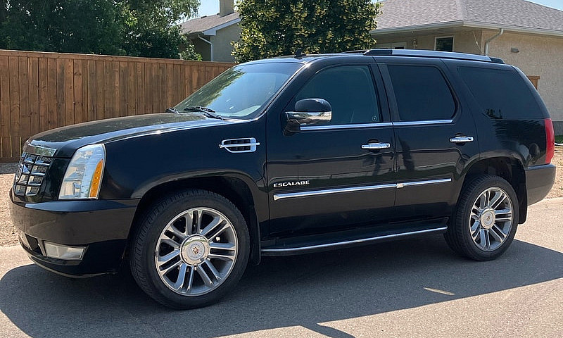 2010 Cadillac Escala...
