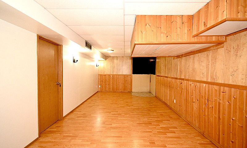 1 Bed, 1 Bath Bsmt S...