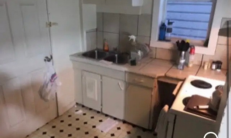 7 Unit West End Inco...