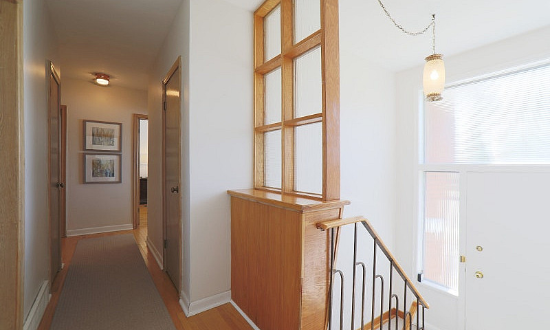 Raised Bungalow Main...