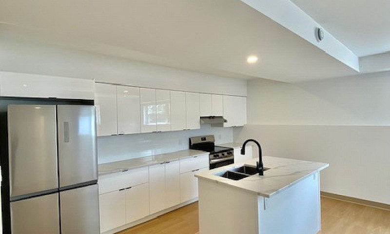 Apartment For Rent: ...