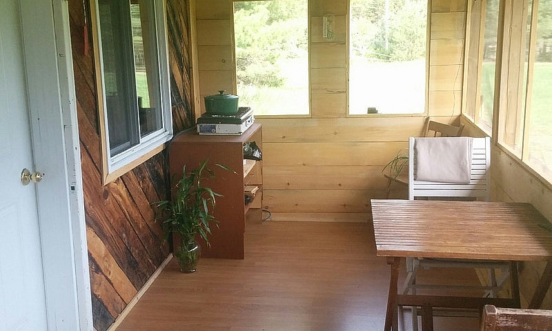 12 Acres , Plus Buil...