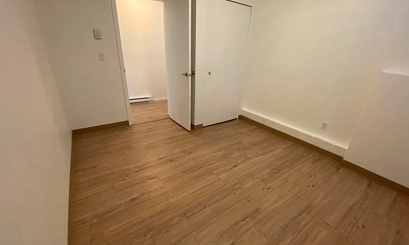 Spacious 3 Bedroom +...