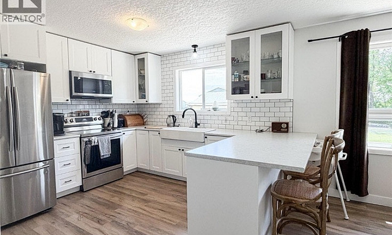 Meadow Lake Acreage/...