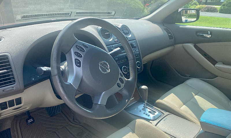 2008 Nissan Altima 2...