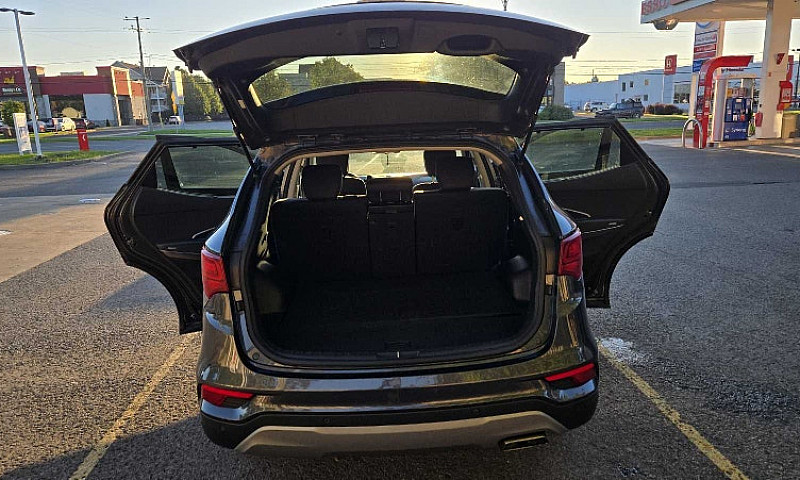 2017 Hyundai Santa F...