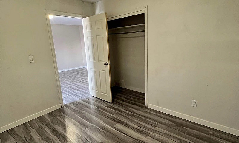 House For Rent Regin...