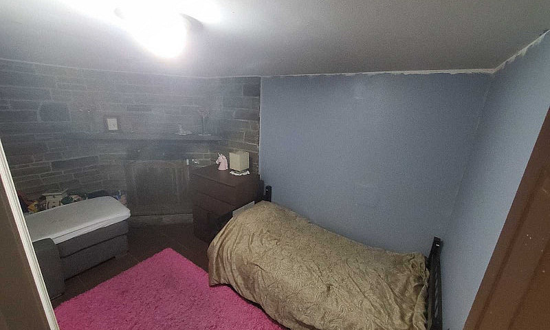 2 Bedroom Basement A...
