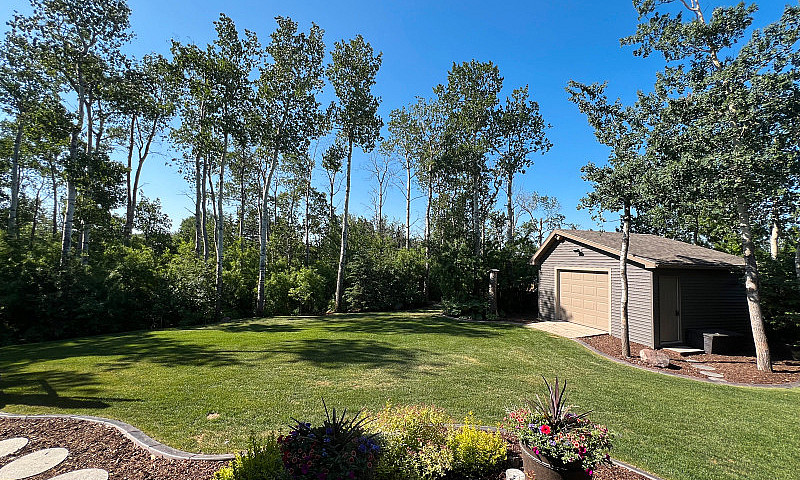 Spruce Grove Acreage...