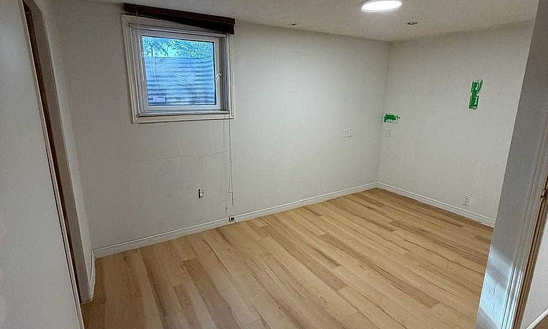 2 Bedrooms Apartment...