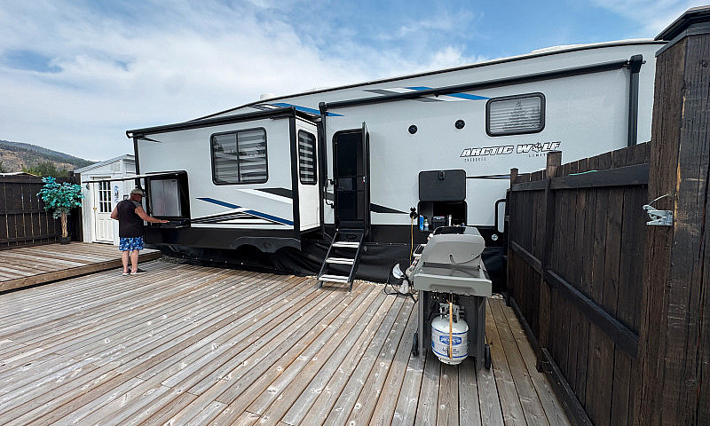 Rv Lot Lease In Cana...
