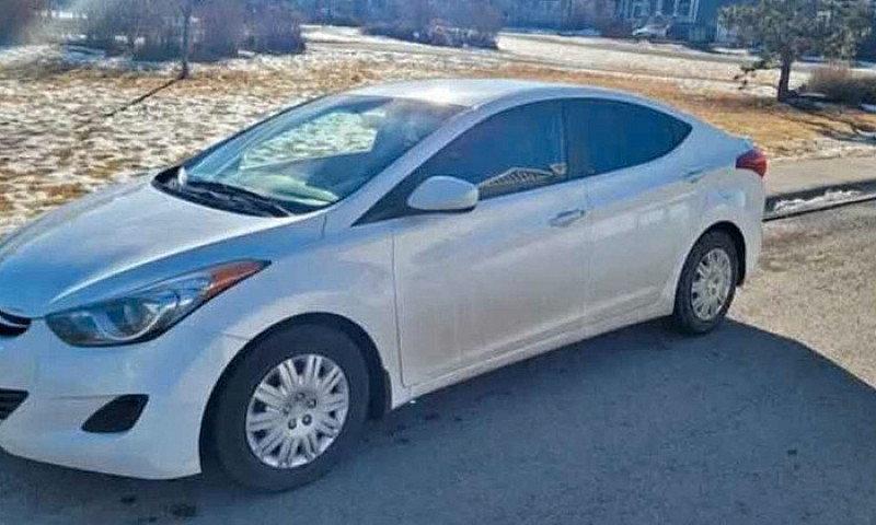 Hyundai Elantra 2013...