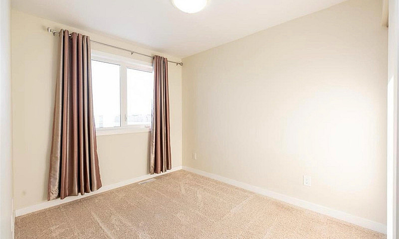 1355 Lee Blvd Single...
