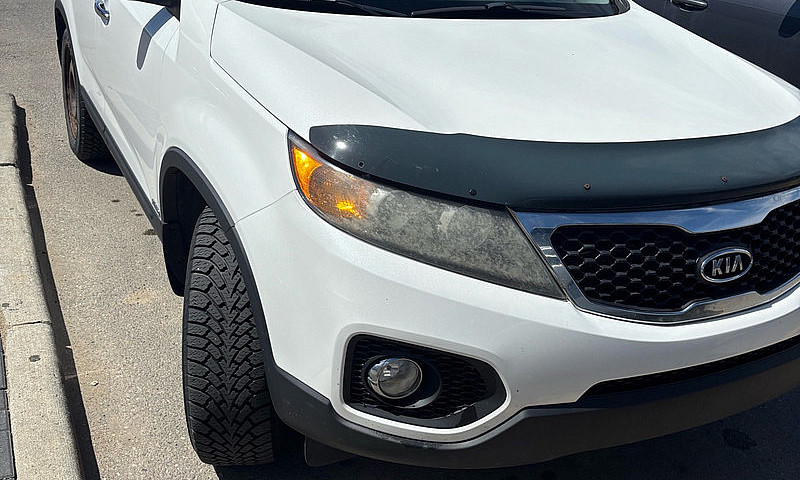2011 Kia Sorento...