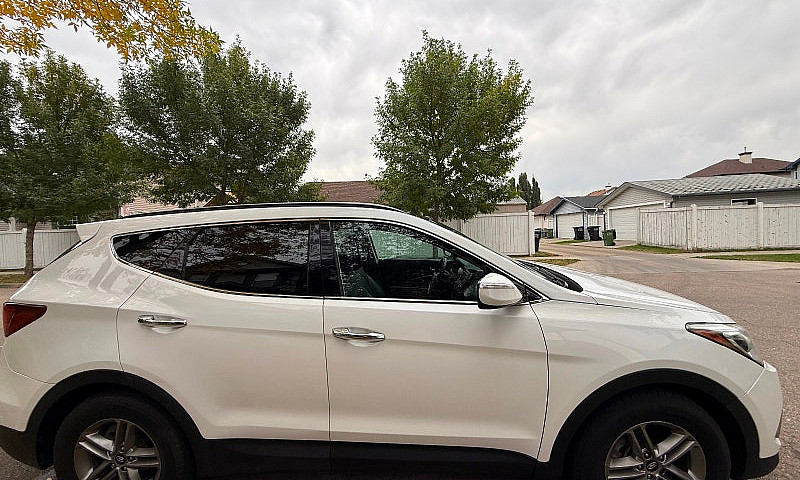 2018 Hyundai Santa F...