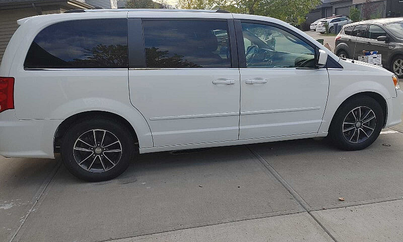 Dodge Grand Caravan...