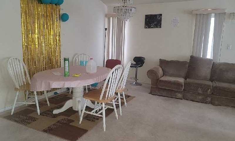 House For Rent In Mi...