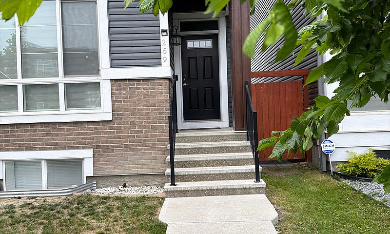 3 +1 Bedrooms House ...