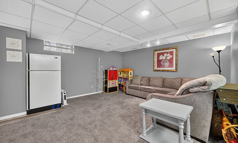 4 Bedroom In Bon Acc...