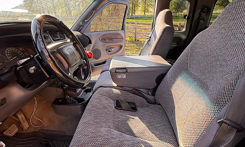 2002 Dodge 2500...