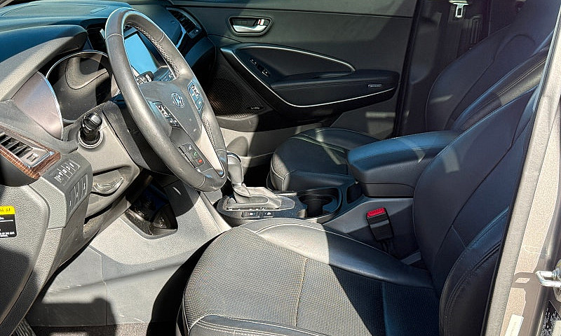 2017 Hyundai Santa F...