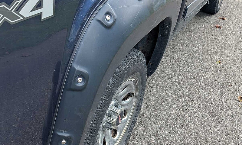 2011 Gmc Sierra...