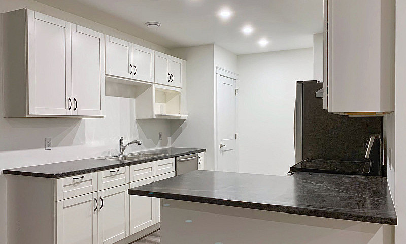 New 3Bed Rooms Duple...