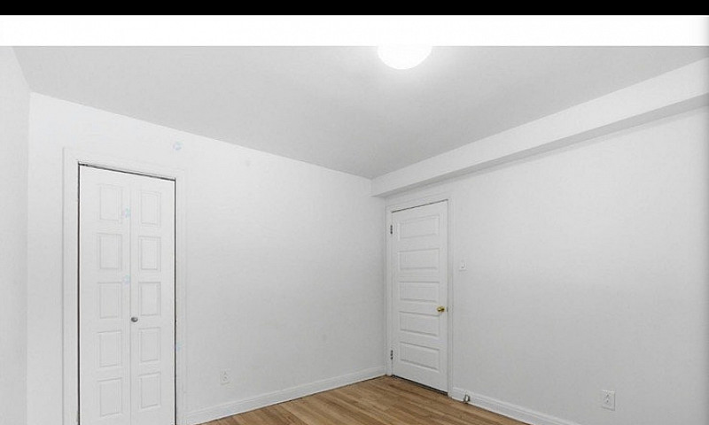 Chambre À Louer Pour...
