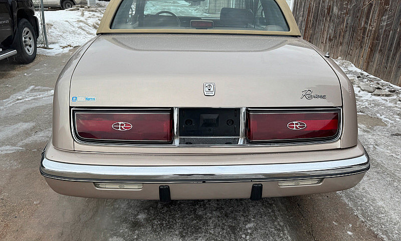 1991 Buick Riviera S...