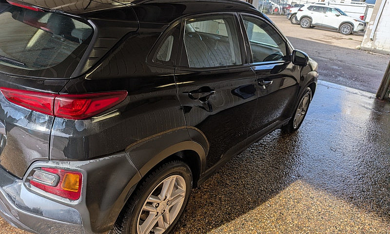 2021 Hyundai Kona Es...