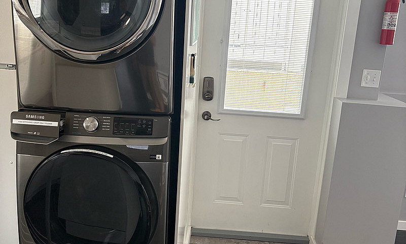 2 Beds 2 Baths 2 Off...