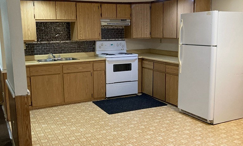 2 Bedroom Lower Suit...