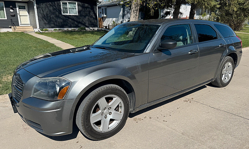 2005 Dodge Magnum Se...