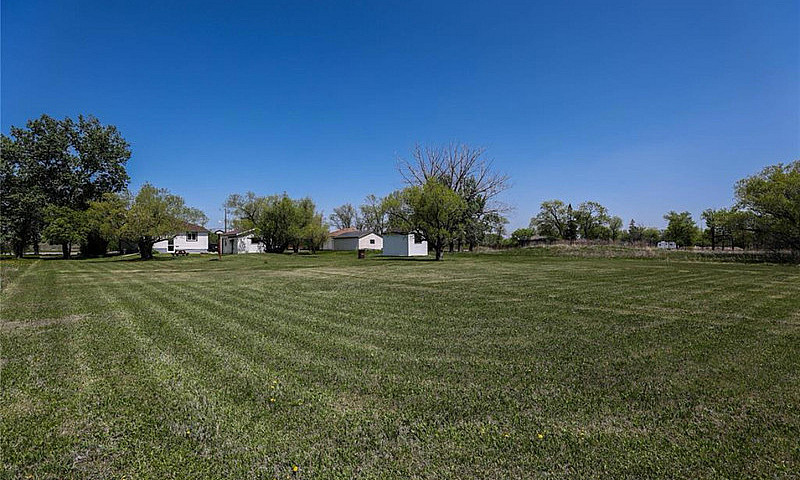 3Br Home On .42 Acre...