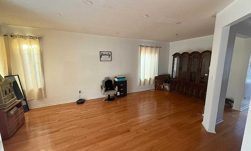 Room For Rent ...
