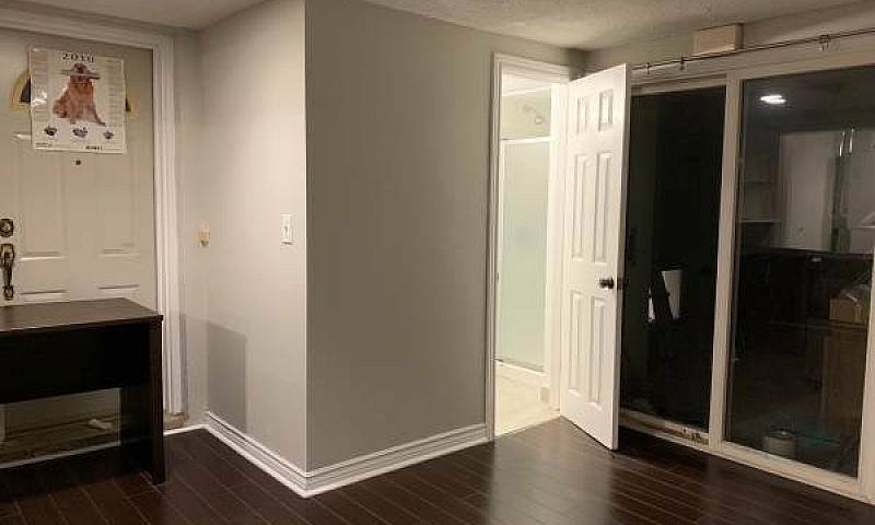 Bachelor Apartment N...
