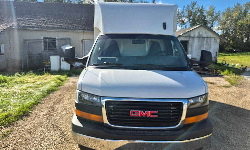 2023 Gmc Savana 3500...