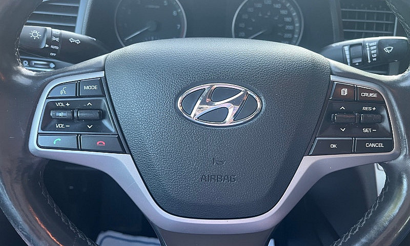 Hyundai Elantra Se 2...