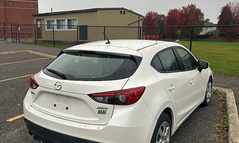 2015 Mazda 3...