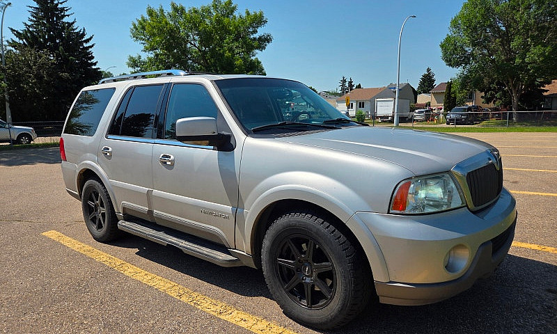2003 Lincoln Navigat...