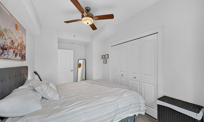 Beautiful Two Bedroo...