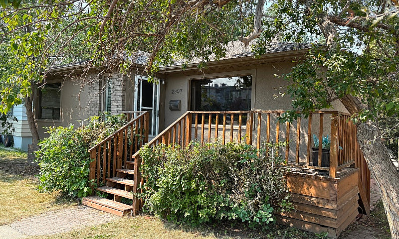 House For Sale 2307 ...