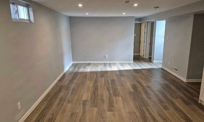Clean & Spacious 2-B...