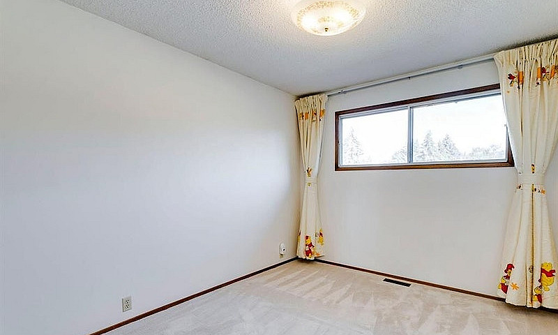 Nearly 2000Sf 3 Bed ...