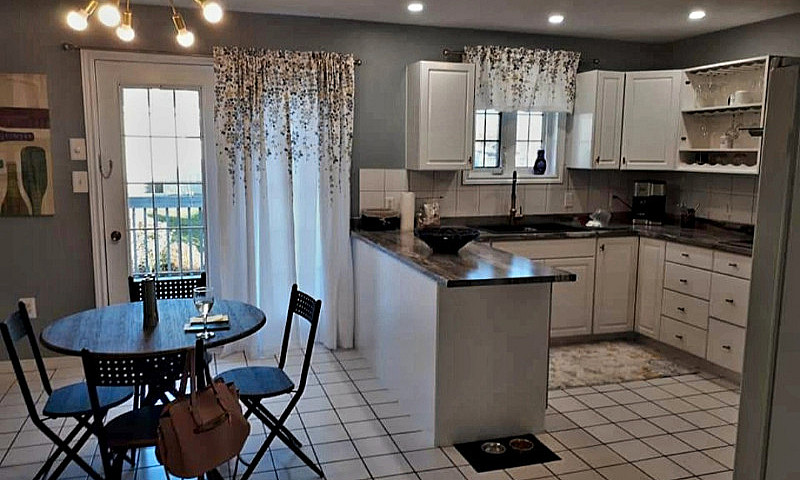 House For Sale In Su...