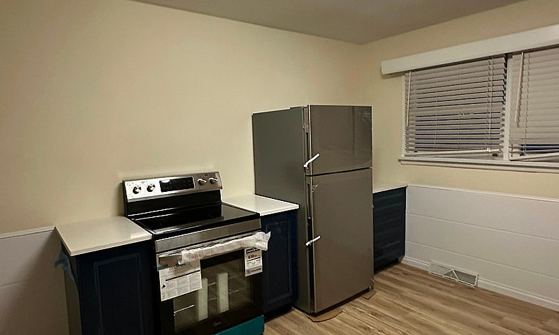 Riverview Duplex, Co...